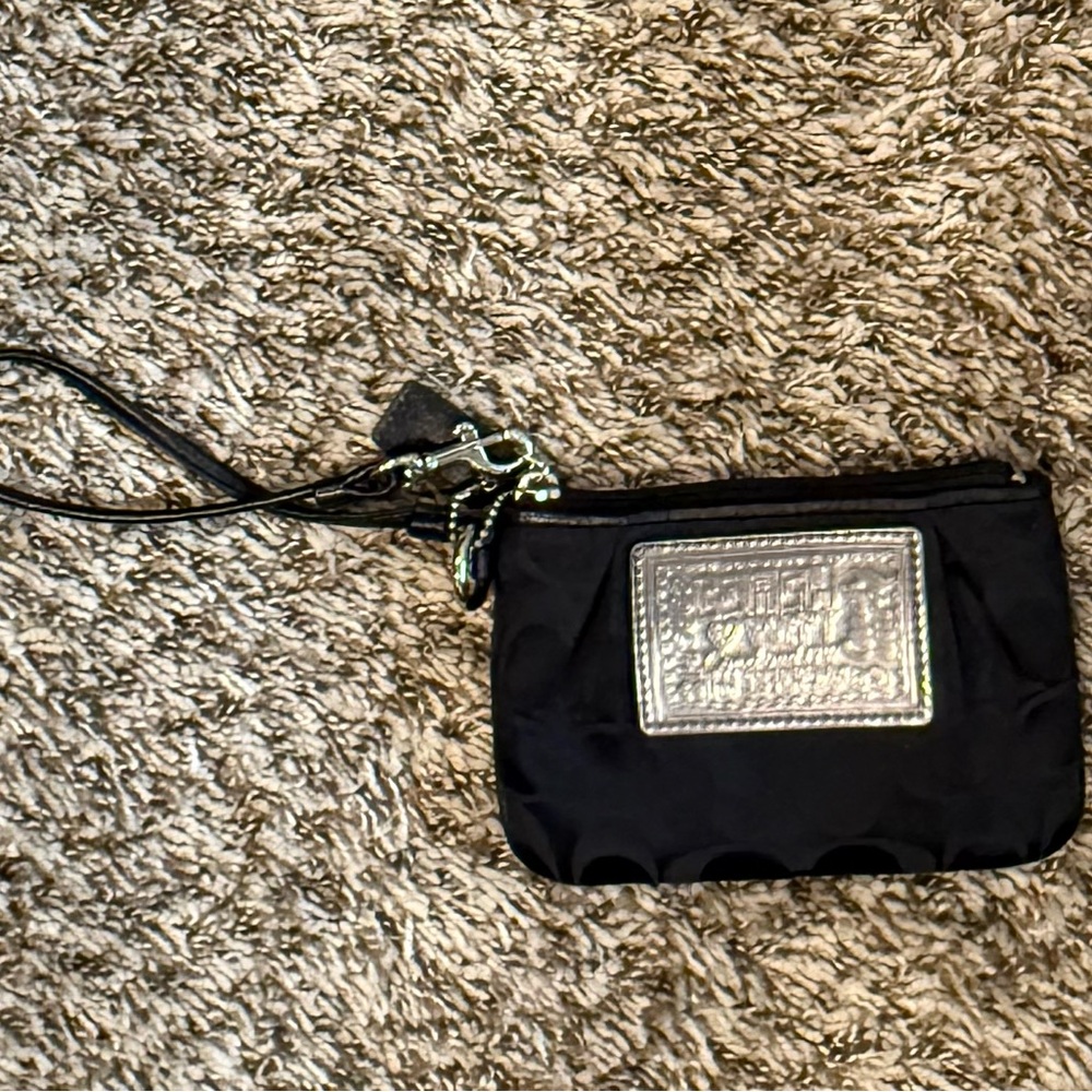 Coach Poppy Wristlet